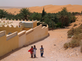 algieria - wioska i dzieci.jpg